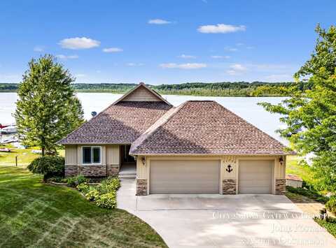11725 Wabasis Lake Drive NE, Greenville, MI 48838