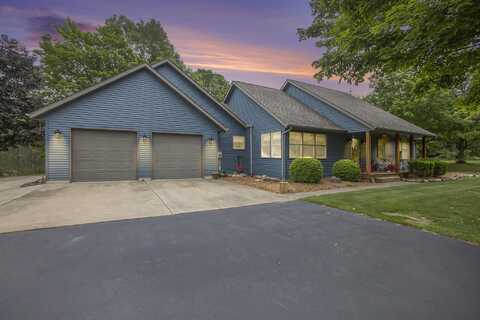 7272 M 113, Kingsley, MI 49649
