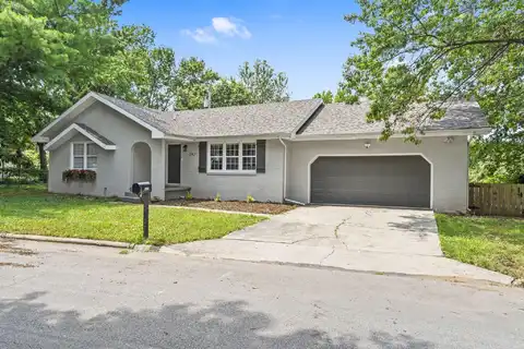 3427 S Newton Avenue, Springfield, MO 65807
