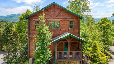 745 Mountain Stream Way, Gatlinburg, TN 37738