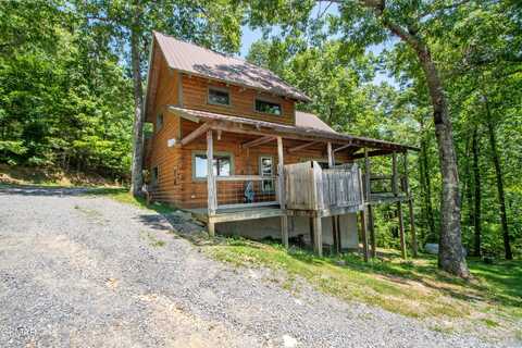 1239 Wears Valley Road, Townsend, TN 37882