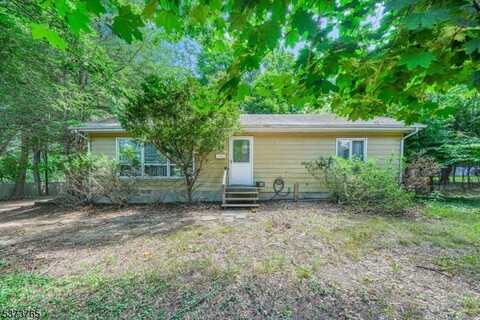 65 Knickerbocker Rd, Closter Boro, NJ 07624