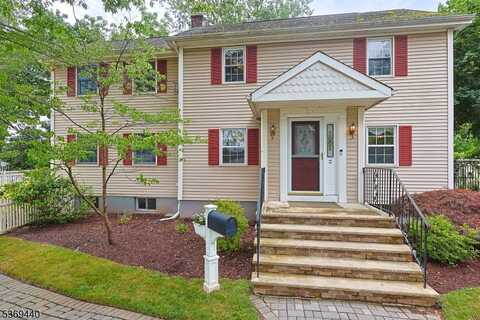 139 Gordon St, Park Village, NJ 07660