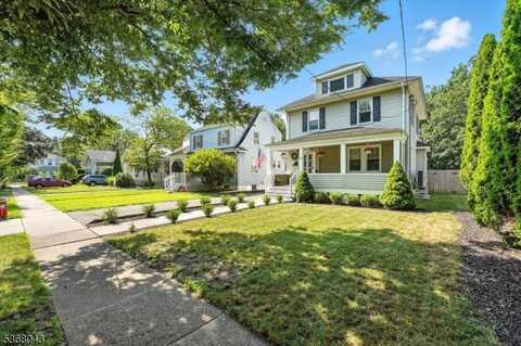 17 Dayton Rd, Plainsboro, NJ 07950