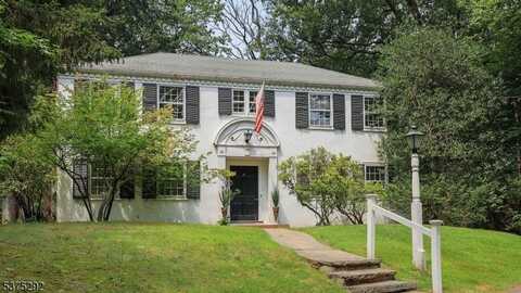 1045 Oak Ln, Plainfield, NJ 07060