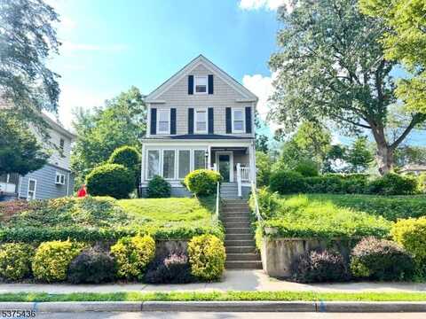 31 Paterson Ave, Clifton, NJ 07014