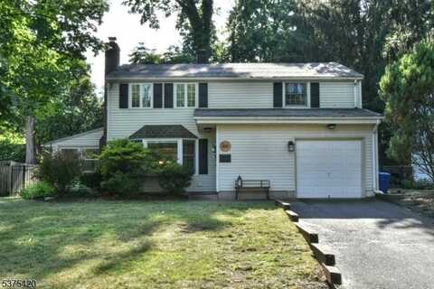 40 Campbell St, Waldwick, NJ 07463