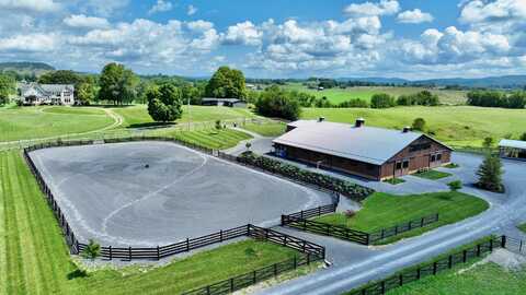 3476 Fairview Road, Lewisburg, WV 24901
