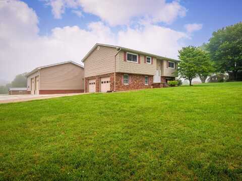 454 Chapman, Milton, WV 25541