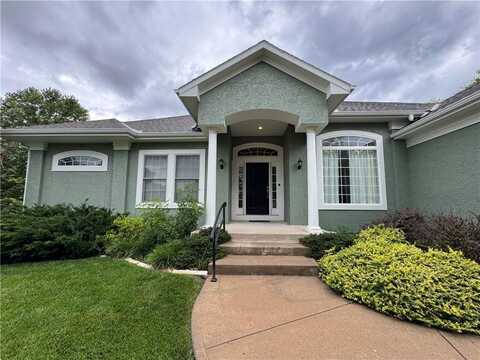 15332 S Blackfoot Drive, Olathe, KS 66062