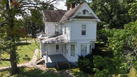 805 W Sycamore Street, Nevada, MO 64772