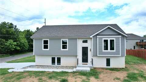 2228 Corbin Court, Excelsior Springs, MO 64024