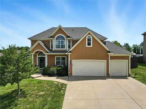 1425 NE Stonewood Drive, Lees Summit, MO 64086