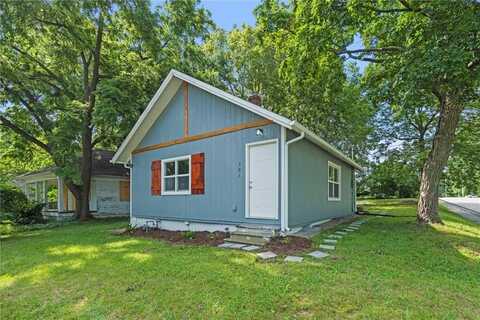 301 E E. Fair Street, Independence, MO 64055