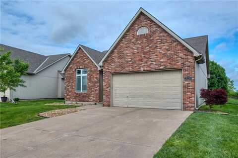 11246 N Randolph Avenue, Kansas City, MO 64157