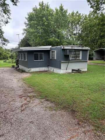 18478 Lake McKinley Road, Parsons, KS 67357
