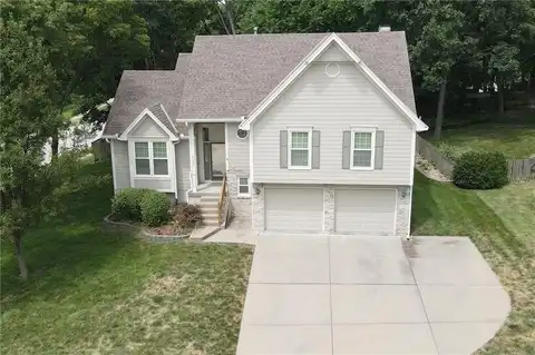 8526 N Flora Avenue, Kansas City, MO 64155