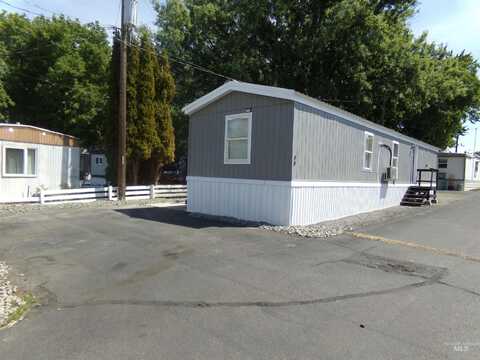 631 Preston Ave, Lewiston, ID 83501