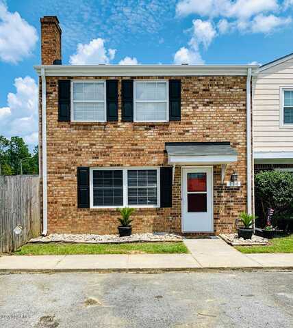 114 Villa Drive, Jacksonville, NC 28546