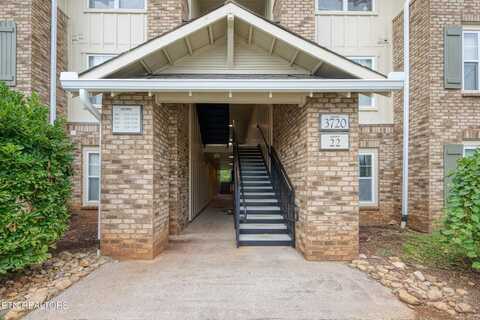 3720 Spruce Ridge Way, Knoxville, TN 37920