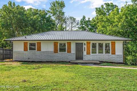 1516 Holman Rd, Knoxville, TN 37909