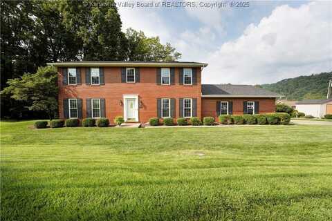 10 Oakwood Drive, Madison, WV 25130