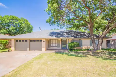 6203 Kenosha Drive, Lubbock, TX 79413