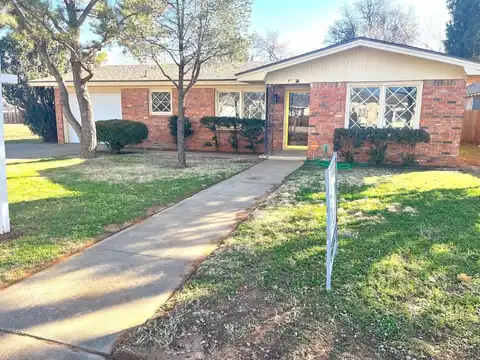 2215 36th Street, Lubbock, TX 79412