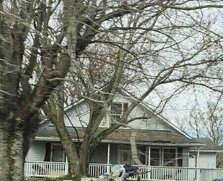 6716 HWY 490, East Bernstadt, KY 40729