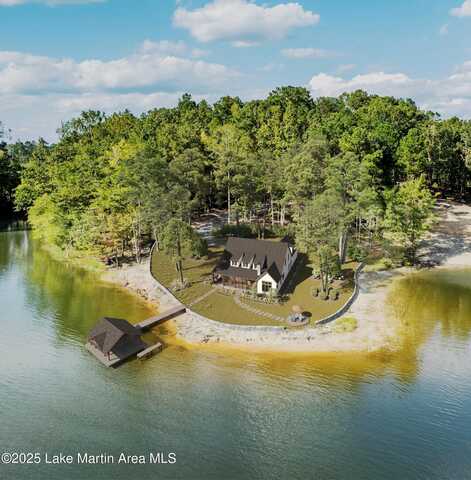2377 Sturdivant Rd, Jacksons Gap, AL 36861