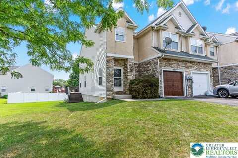 225 Maple Court, Alburtis Boro, PA 18011