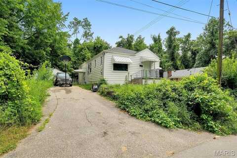 10060 Valley Drive, Saint Louis, MO 63137