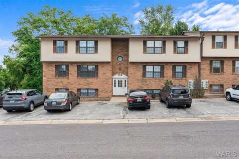 21 Village West Court, Washington, MO 63090