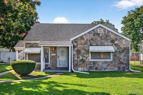 737 Broadway, Venice, IL 62090