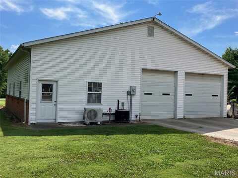 4810 Airport Road, Albers, IL 62215