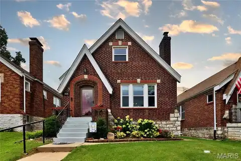 5618 Pernod Avenue, Saint Louis, MO 63139