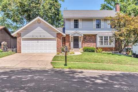 2435 England Town Road, Saint Louis, MO 63129