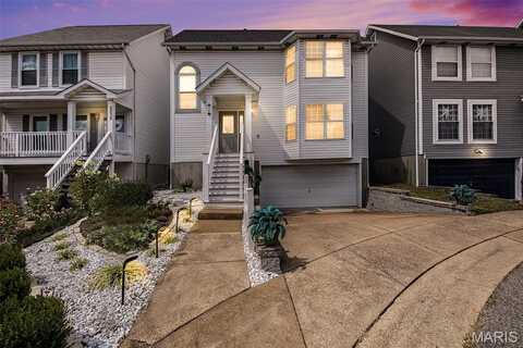2235 Cuggiono Ct., Saint Louis, MO 63110