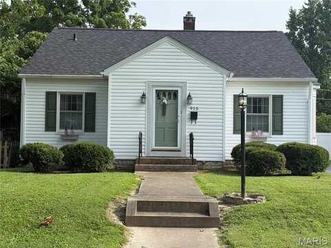915 McKinley Boulevard, Alton, IL 62002