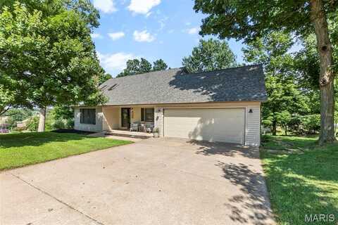 1106 Lakewood Drive, Jackson, MO 63755