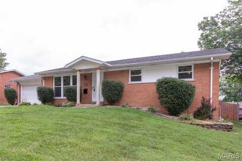 124 Williamsburg Drive, Belleville, IL 62221