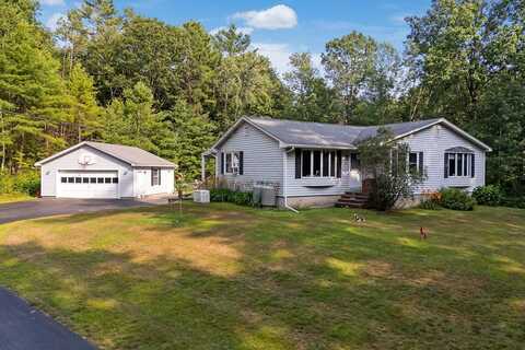 556 River Road, Lewiston, ME 04240
