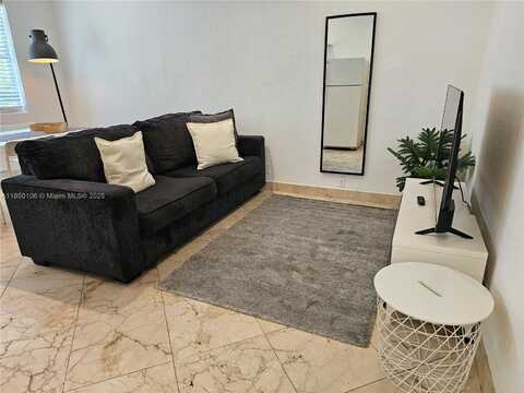 500 14th St, Miami Beach, FL 33139