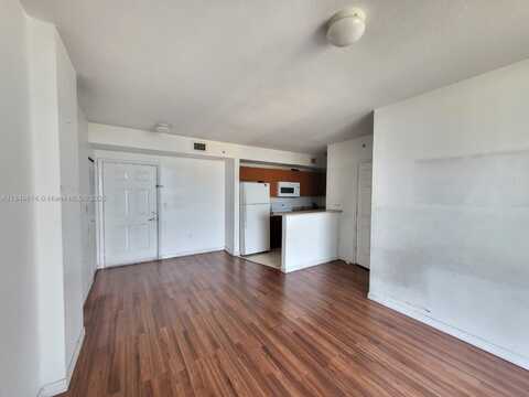 120 SW 8th Ave, Miami, FL 33130
