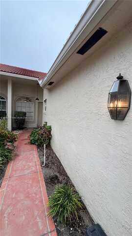 2615 Spiceberry Ln, Boynton Beach, FL 33436