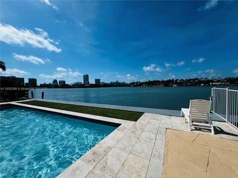960 Bay Dr, Miami Beach, FL 33141
