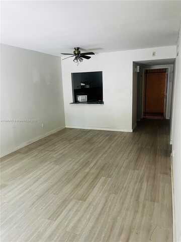 10851 SW 2nd St, Sweetwater, FL 33174