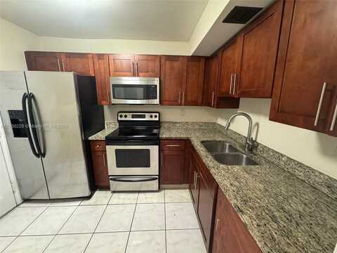 3600 NW 21st St, Lauderdale Lakes, FL 33311