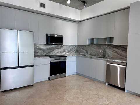 2275 NE Biscayne Blvd, Miami, FL 33137