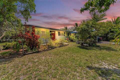 3950 SW 53rd Ave, Davie, FL 33314